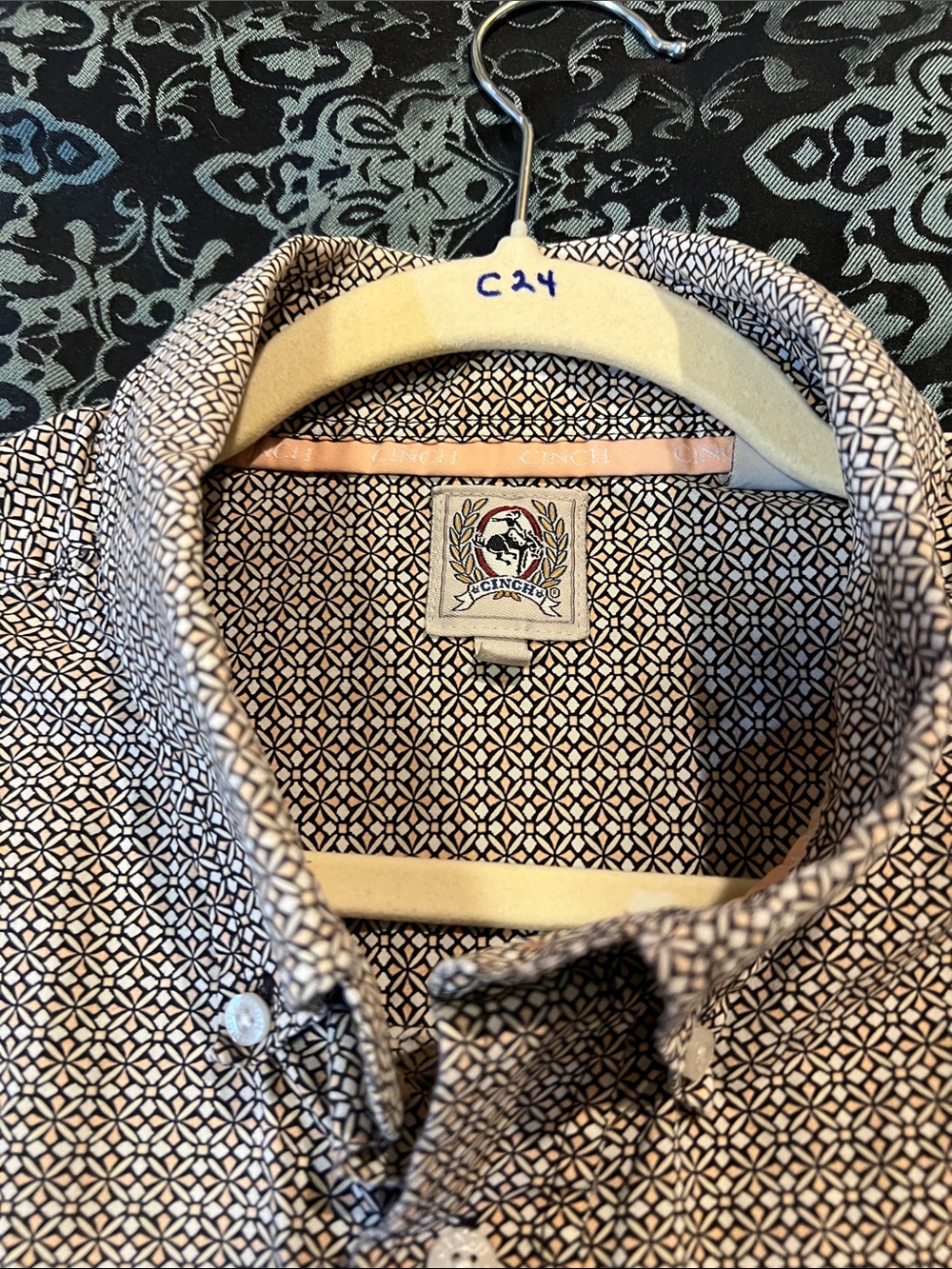Cinch Men's Blue Micro-Pattern Button-Down Shirt - Picture 6 of 8